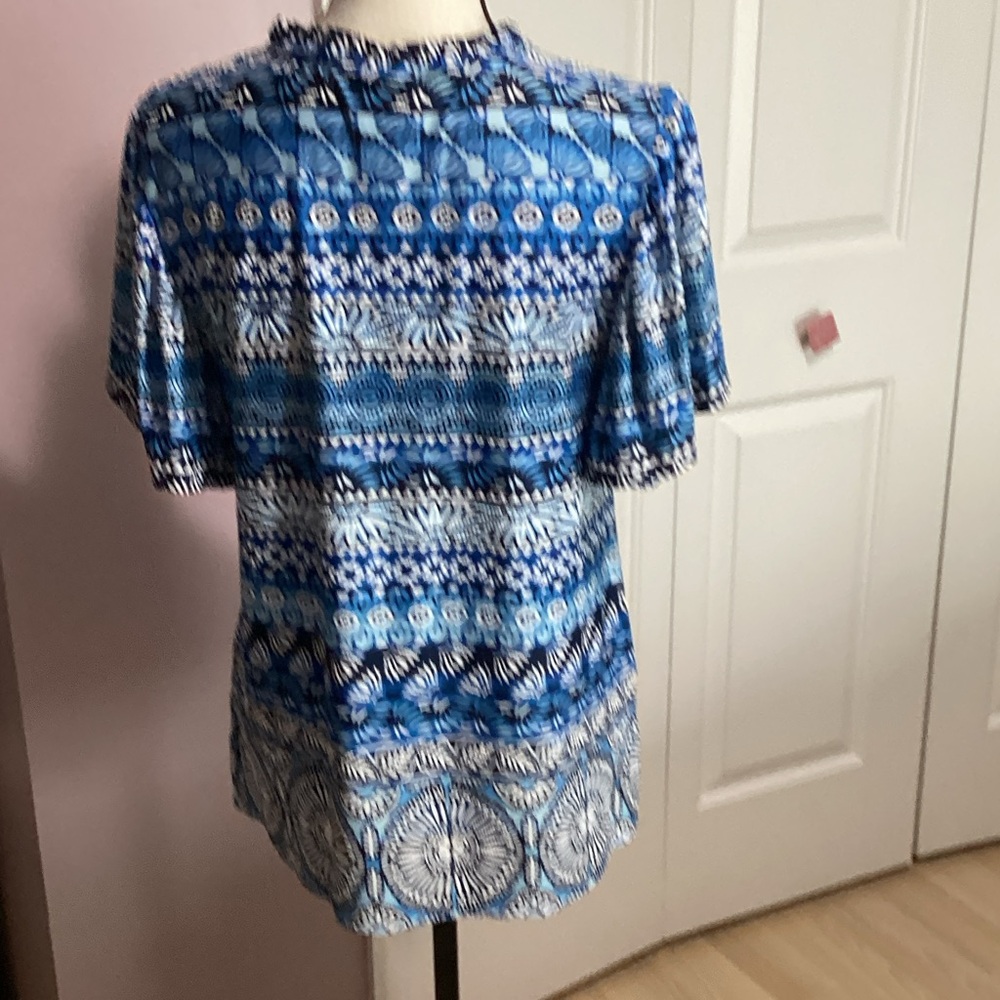 Ruby Rd. Blue and White Patterned Blouse - Picture 2 of 2